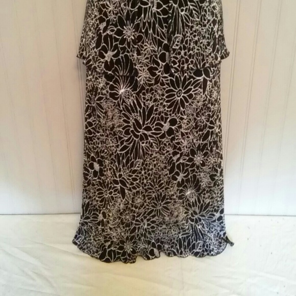 dress - Picture 3 of 6